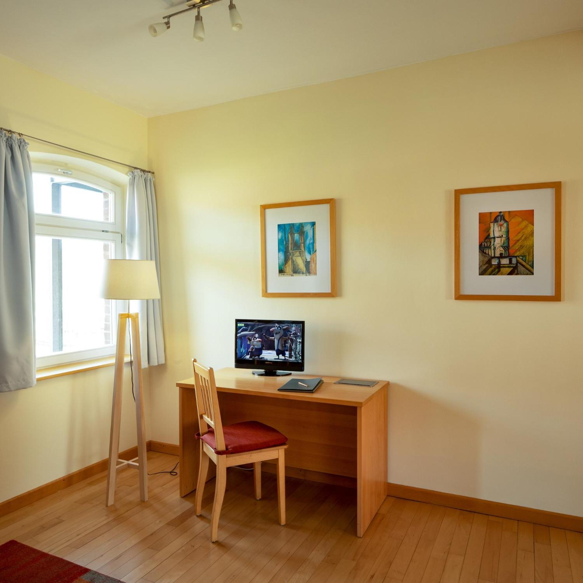 Biohotel Stiftsgut Wilhelmsgluecksbrunn Creuzburg Exteriör bild