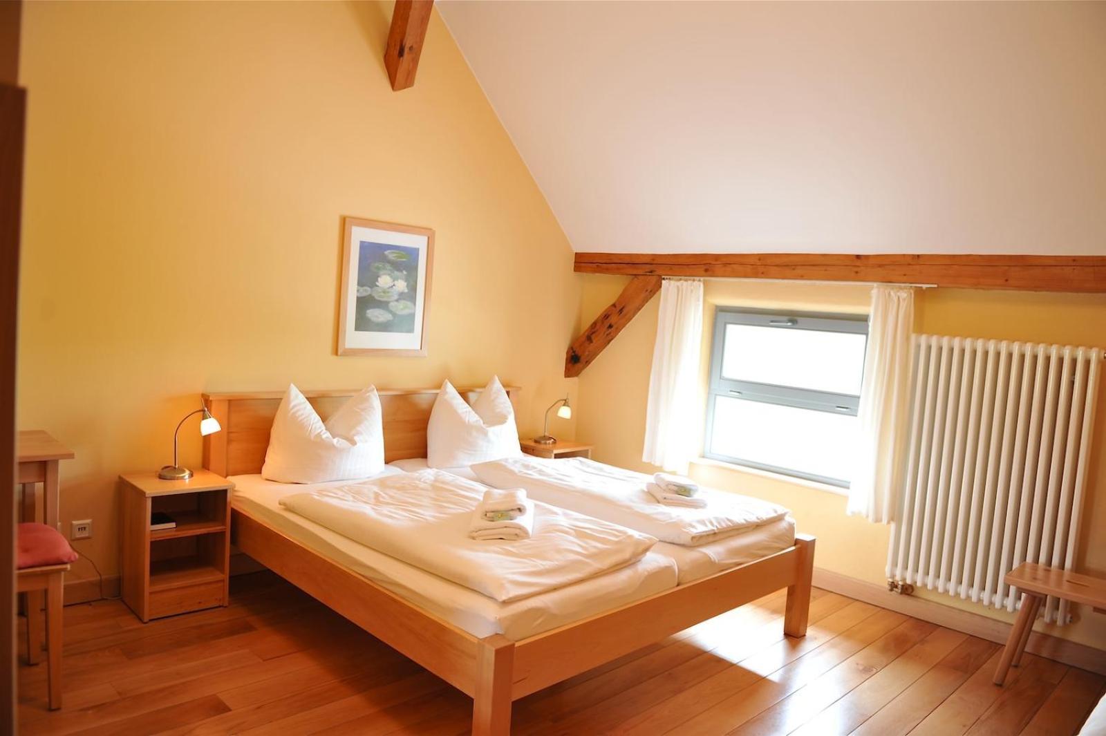 Biohotel Stiftsgut Wilhelmsgluecksbrunn Creuzburg Exteriör bild